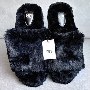 NWT BP. Nordstrom Faux Fur Black Adjustable Slipper SZ 11-12